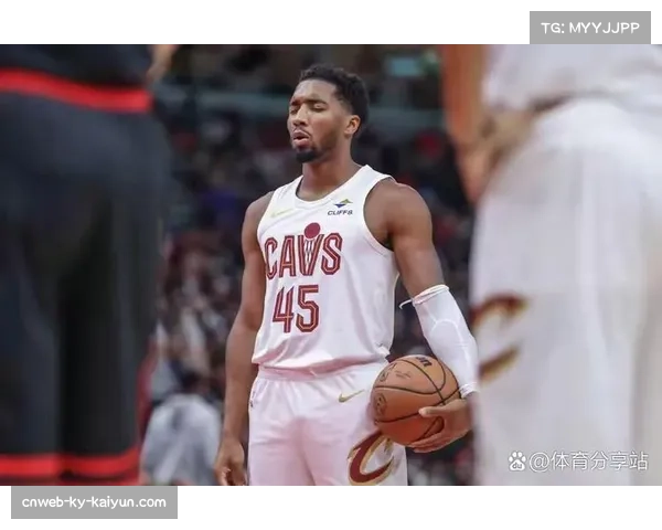 加兰复出后骑士化学反应受关注，后场与米切尔搭档决定上限