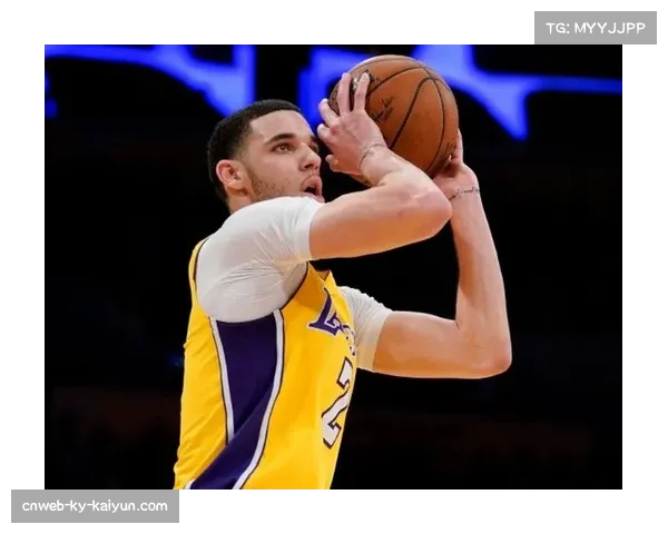 黄潜后防伤病严重 四名后卫缺阵考验阵容深度 黄潜后防伤病严重 四名后卫缺阵考验阵容深度